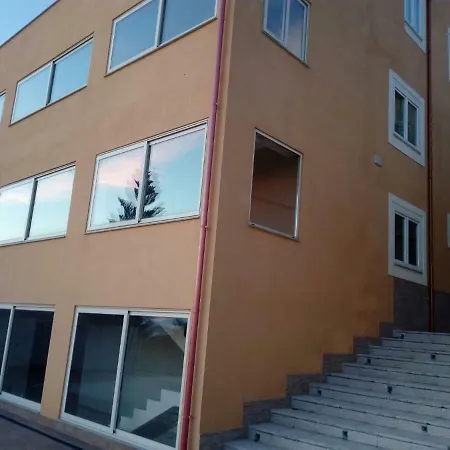 Apasic Nocleg ze śniadaniem