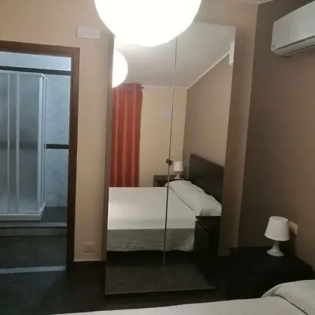 Apasic Nocleg ze śniadaniem Pellaro